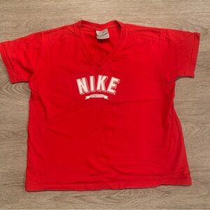 Nike Red V-Neck T-Shirt Size M